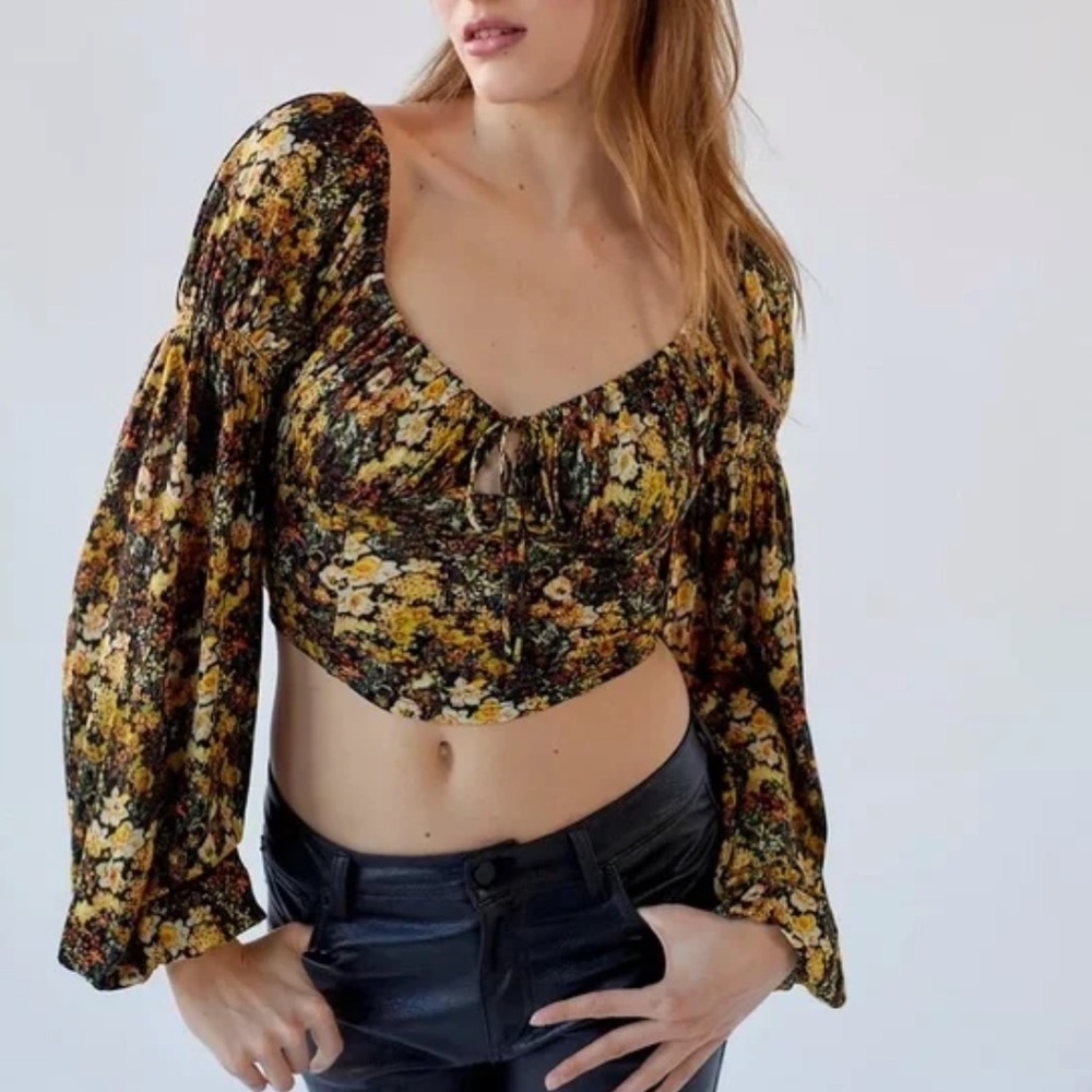 Urban Outfitters Elowen Puff Sleeve Blouse